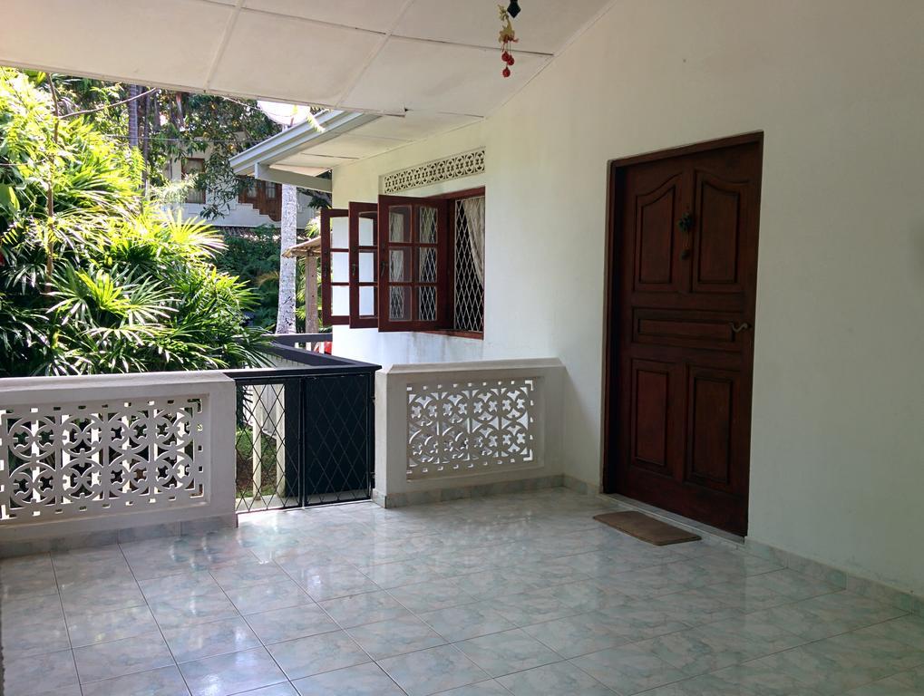 Villa Wellington à Hikkaduwa Extérieur photo